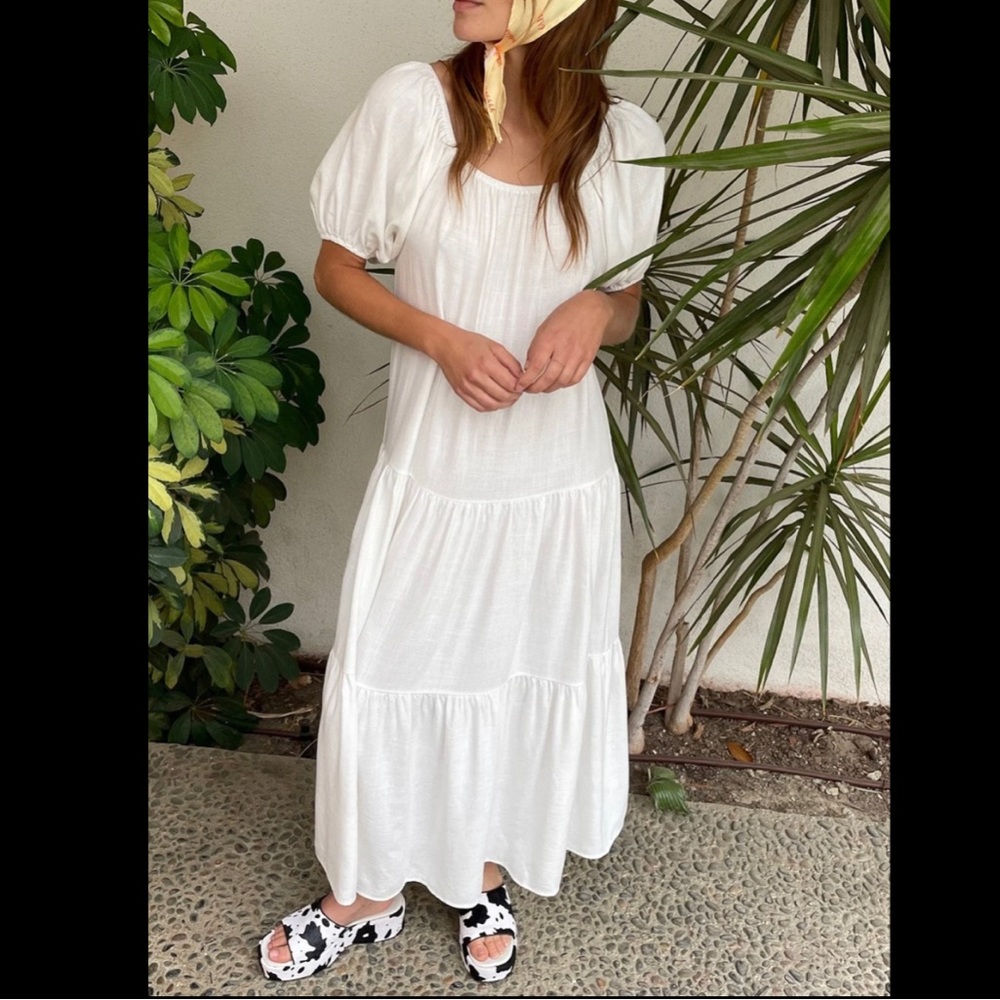 Lisa Says Gah White Joni Maxi Dress